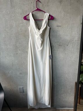 Lulu's Cream Twist-Front Sleeveless Dress